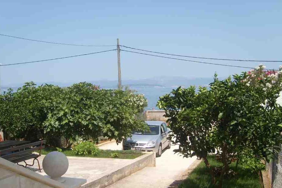 Apartments And Rooms By The Sea Sutivan, Brac - 2943 Extérieur photo