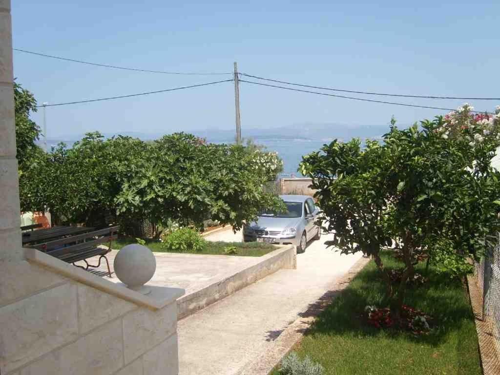 Apartments And Rooms By The Sea Sutivan, Brac - 2943 Extérieur photo