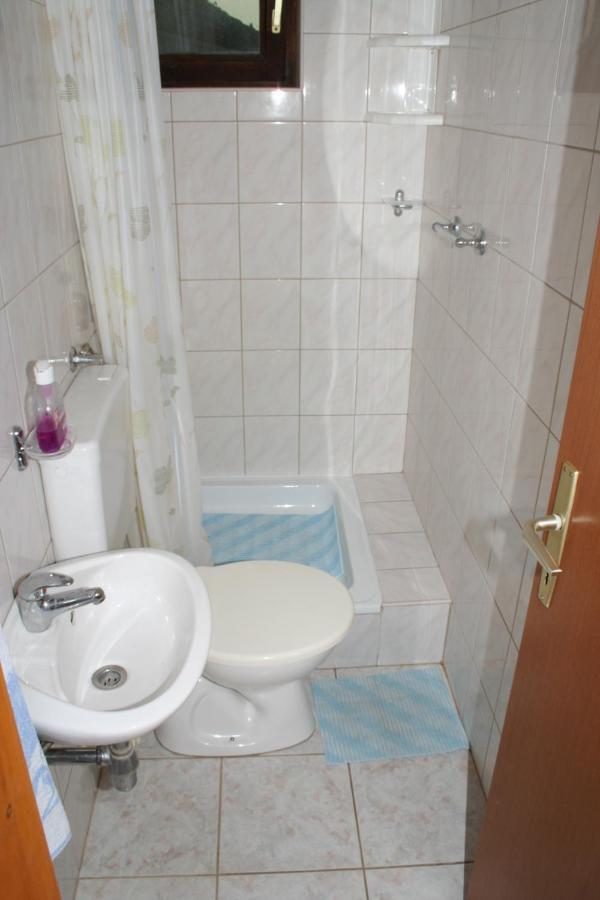 Apartments And Rooms By The Sea Sutivan, Brac - 2943 Extérieur photo