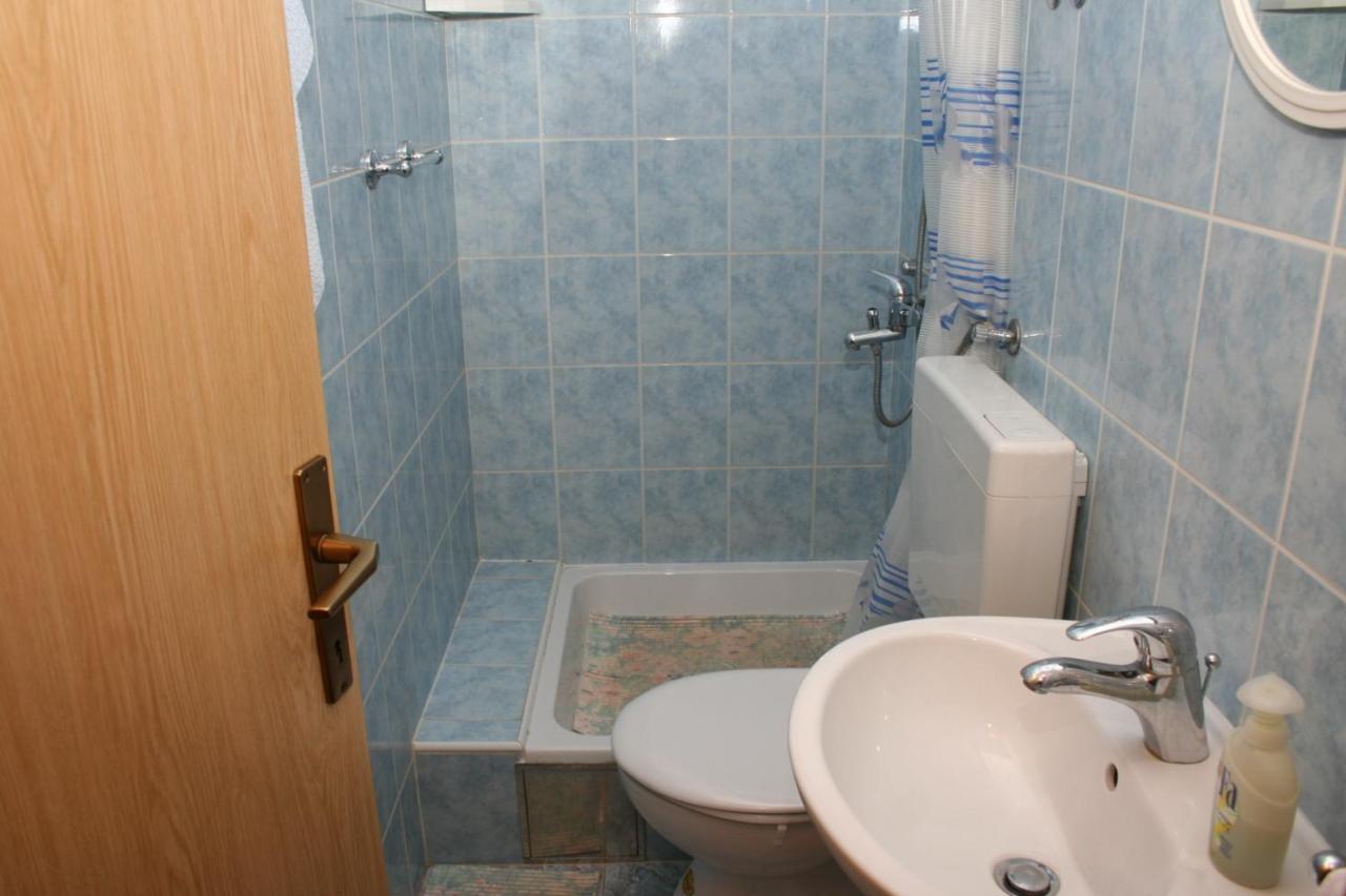 Apartments And Rooms By The Sea Sutivan, Brac - 2943 Extérieur photo