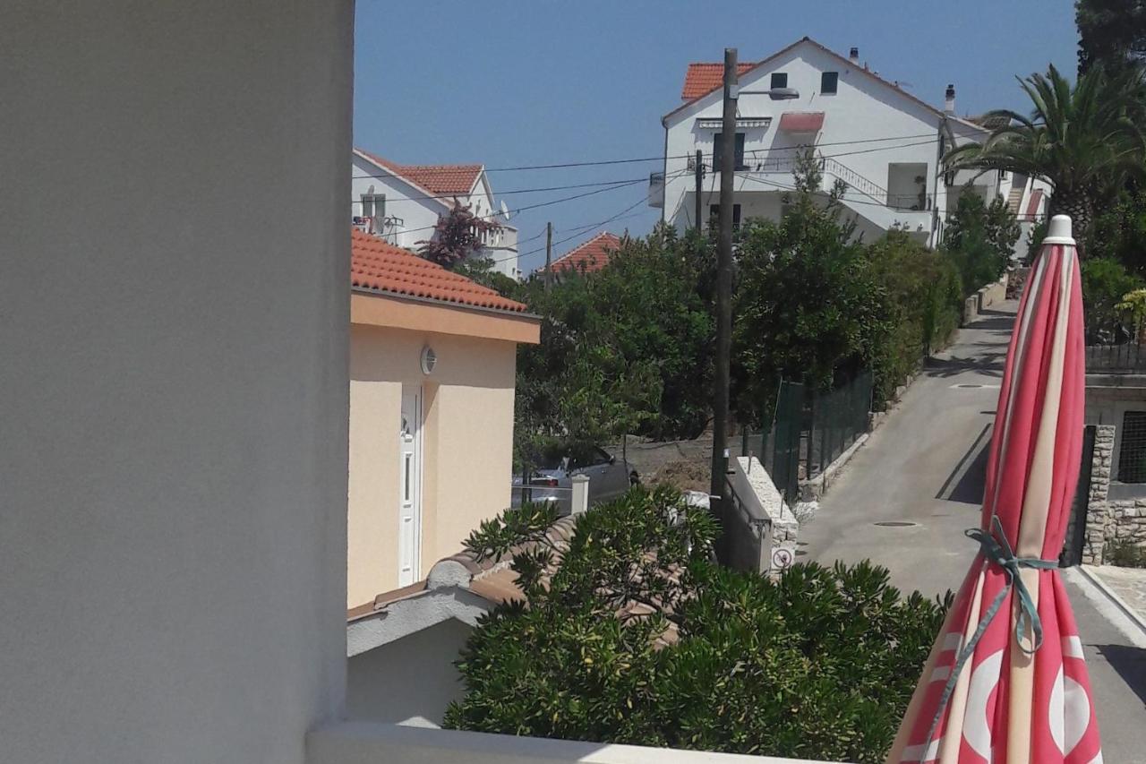 Apartments And Rooms By The Sea Sutivan, Brac - 2943 Extérieur photo