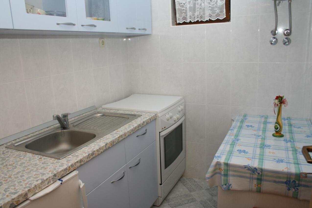 Apartments And Rooms By The Sea Sutivan, Brac - 2943 Extérieur photo