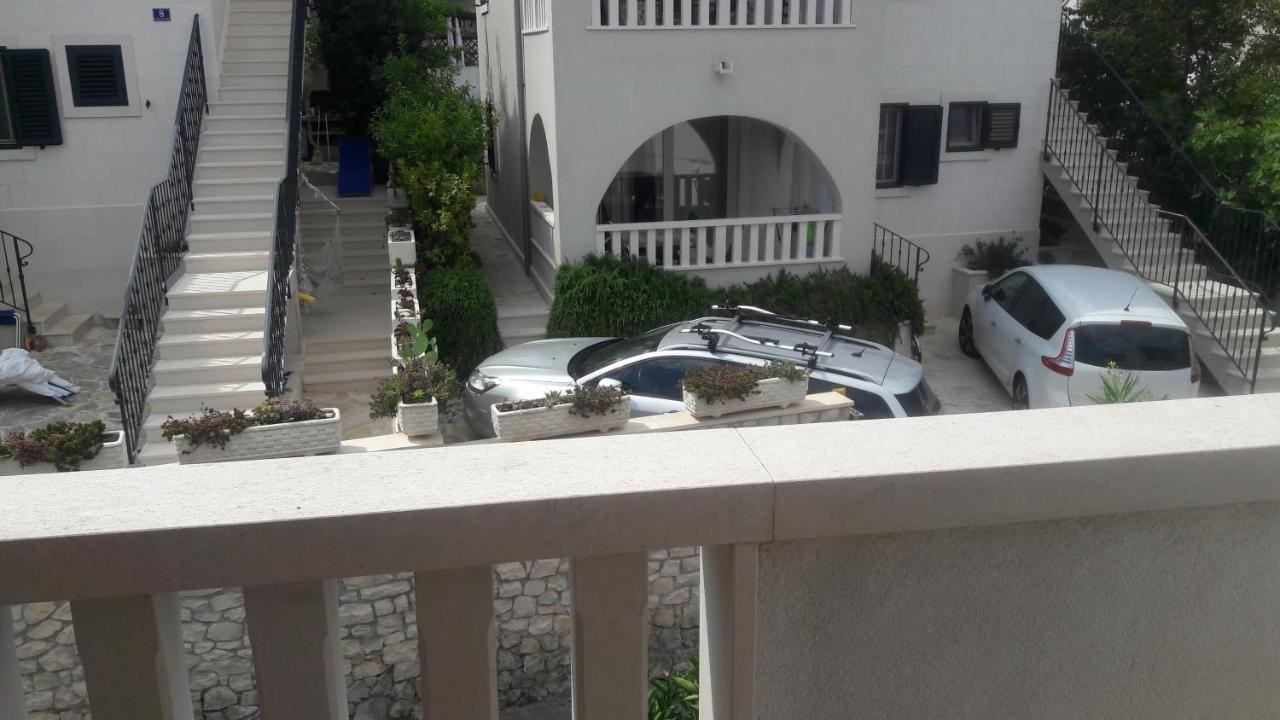 Apartments And Rooms By The Sea Sutivan, Brac - 2943 Extérieur photo